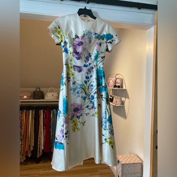 Teri Jon Floral Dress Size 4 NWT - Picture 10 of 10